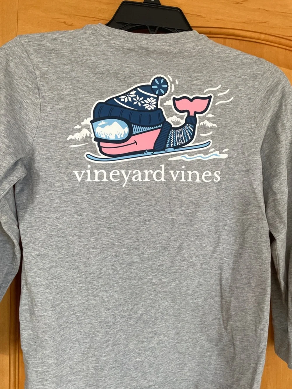 Vineyard Vines Kids Gray Long-Sleeve Pocket Tee with Whale Logo Holiday Small